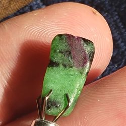 UV REACTIVE Ruby In Zoisite Crystal 