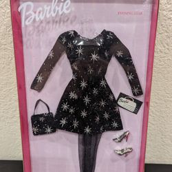 Barbie Doll Fashion Avenue Evening Star Black Silver Star Dress 1999 NIB 25702 Vintage Mattel NRFB
24288-0980