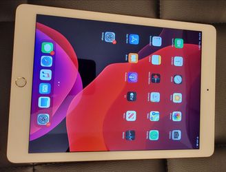 APPLE IPAD AIR LIKE NEW (FREE DELIVERY NEARBY)