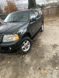 2004 Ford Explorer