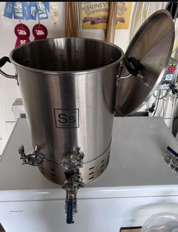 10 gal  Ss Brew Kettle Brewmaster Edition - Ss Brewtech