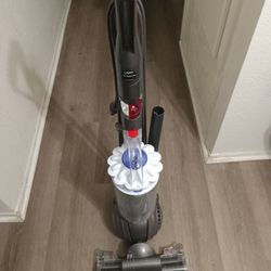 Dyson Slim Ball Pet Vacuum
