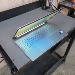 Hp Laptop: Windows11 V-25H2, Core i7, Type C, Please read all the info. Thanks.