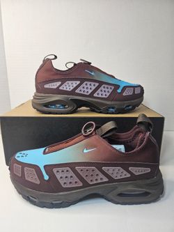 Size 6  Womens- Nike Air Sunder Max Burgundy Crush Baltic Blue W