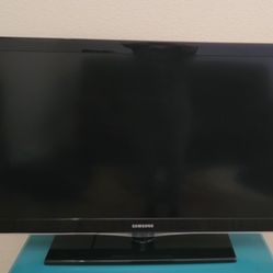Samsung TV 38 inch