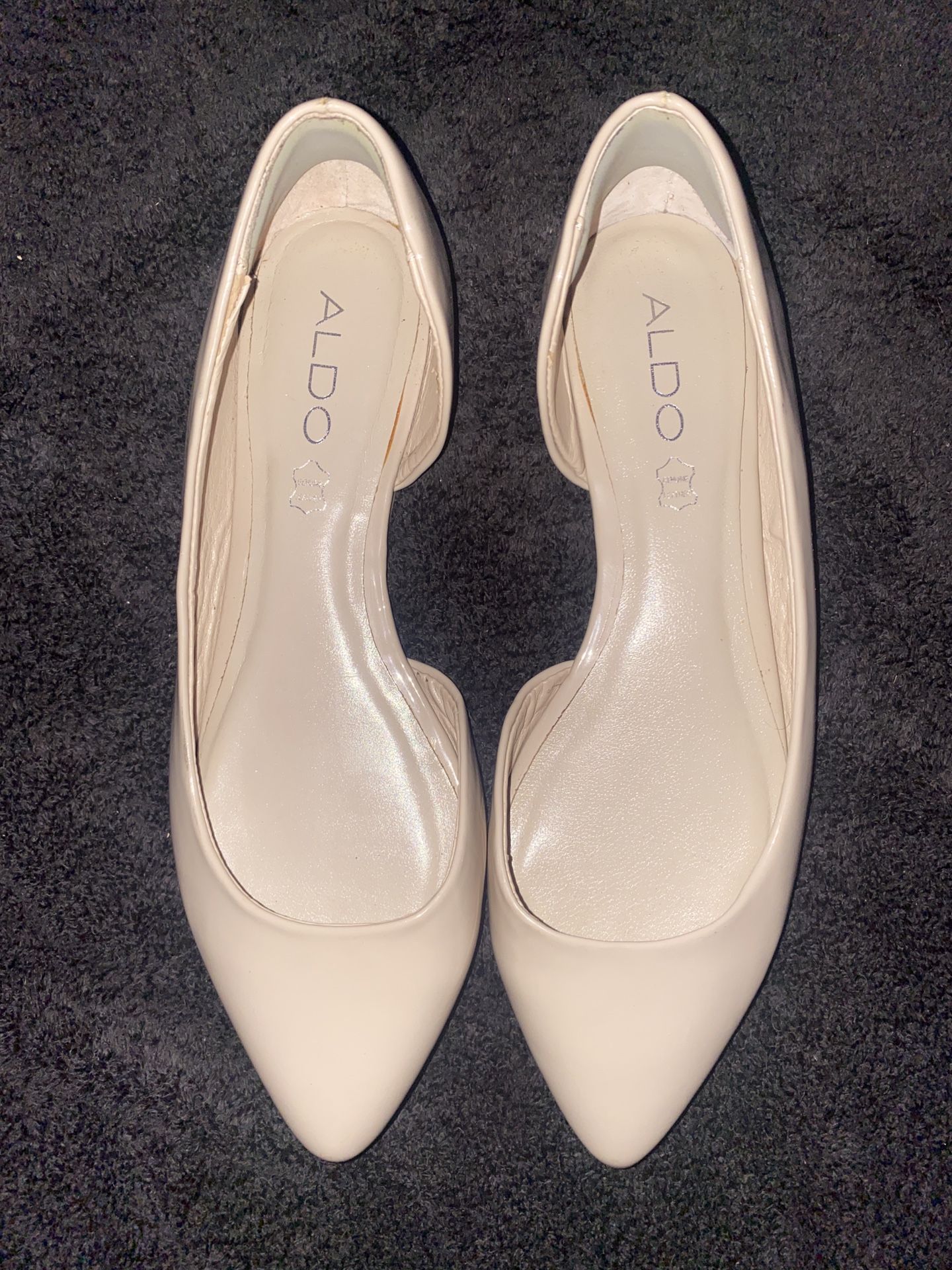 Aldo Women's Cream Flats