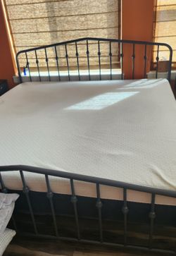 King Size Memory Foam Mattress FREE
