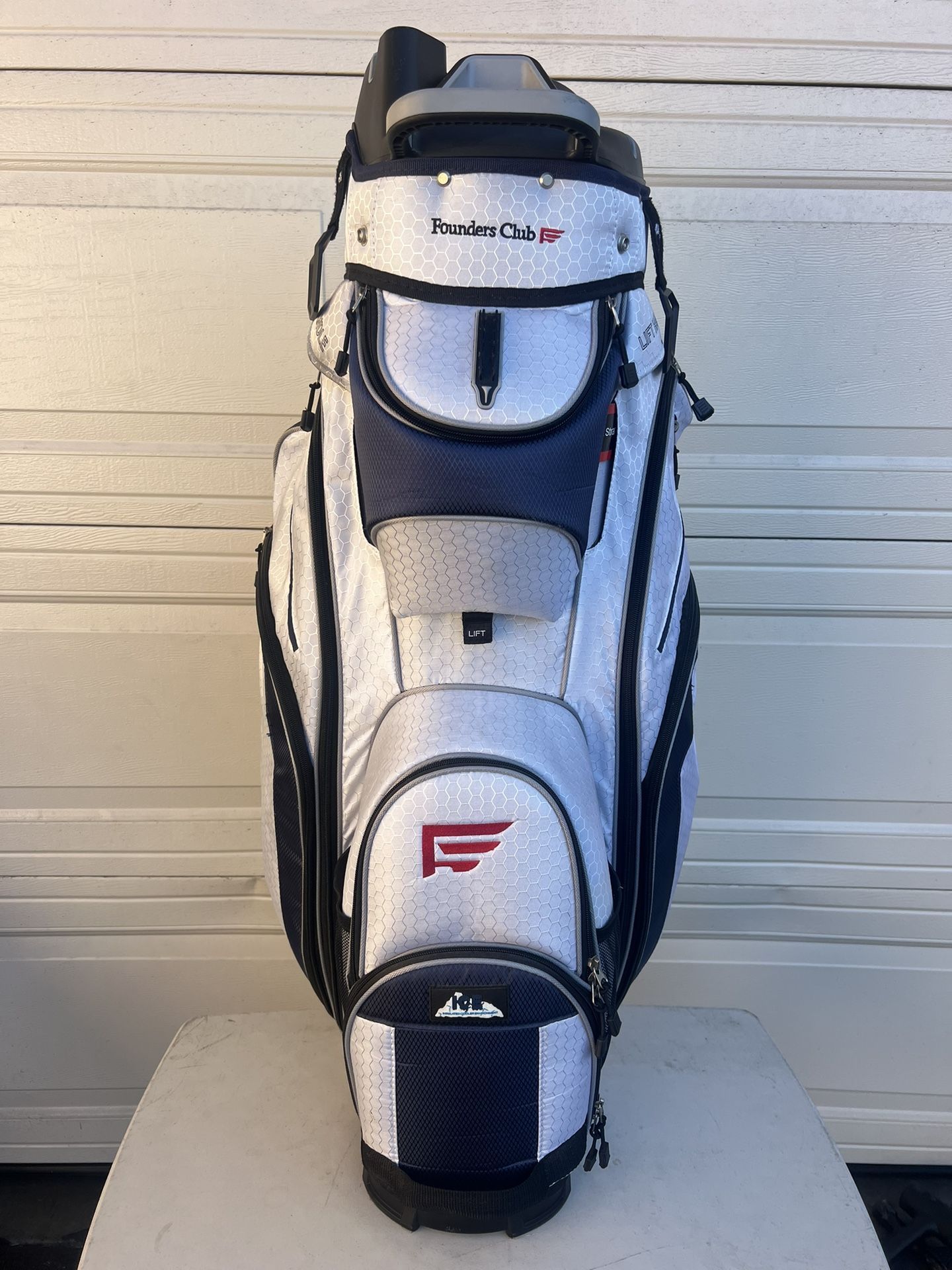 FOUNDERS CLUB GOLF BAG
