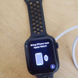 Apple Watch series 7 aluminum 45mm GPS