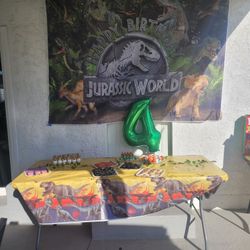 Jurassic World Party Wall/ Muro De Fiesta De Jurassic World
