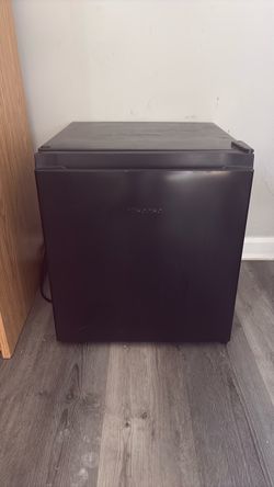 Hisense Black Mini Fridge