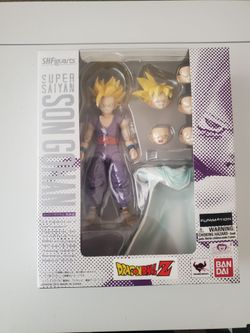 Son Gohan SH Figuarts