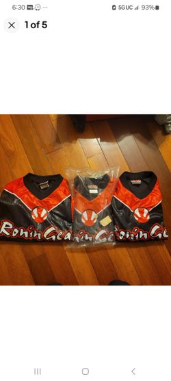 3 Vintage Ronin Jerseys Xl