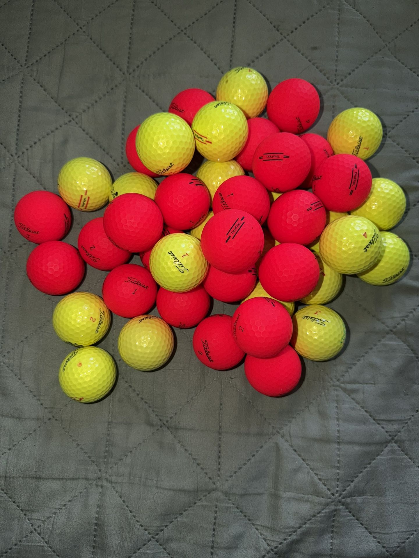 b79ac6a2-dacc-44b6-9ce3-  44 Titleist Trufeel Golf Balls 
