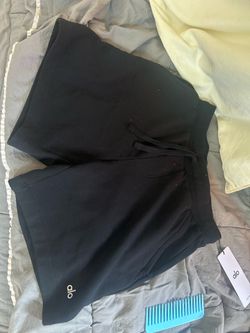 Alo yoga chill shorts