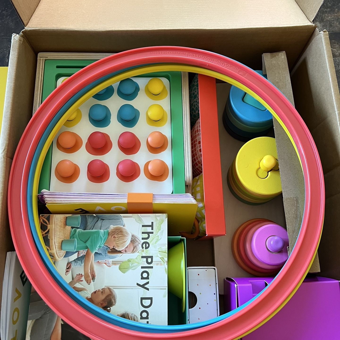 Lovevery Investigator Play Kit for 31, 32, 33 months for Sale in