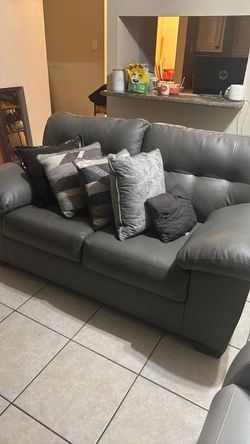 Love seat