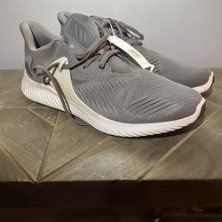 New Adidas Alphabounce Running Shoes Size 11.5