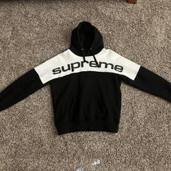 Supreme Hoodie 