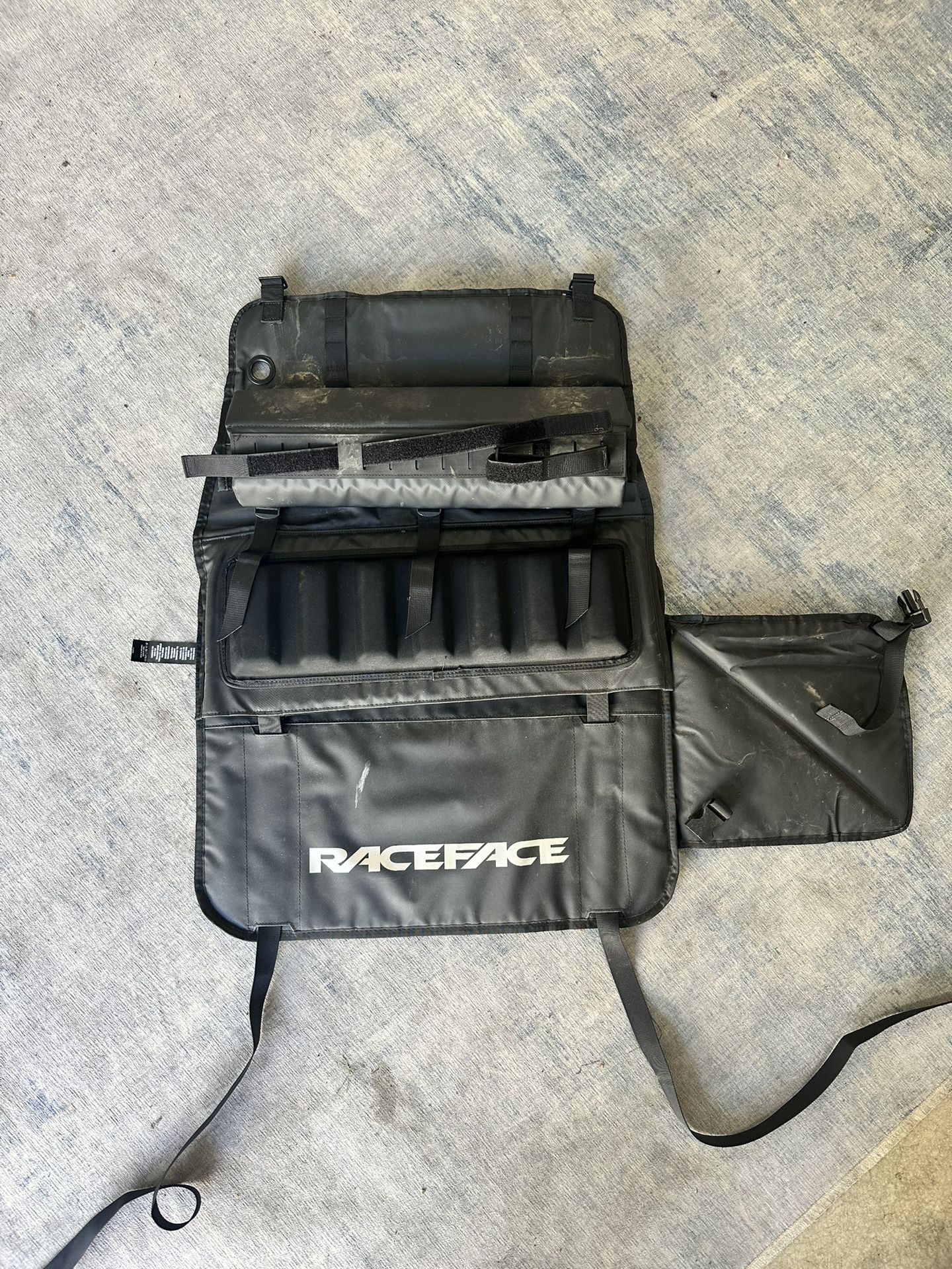 Race face T3 2 Bike Tailgate Pad