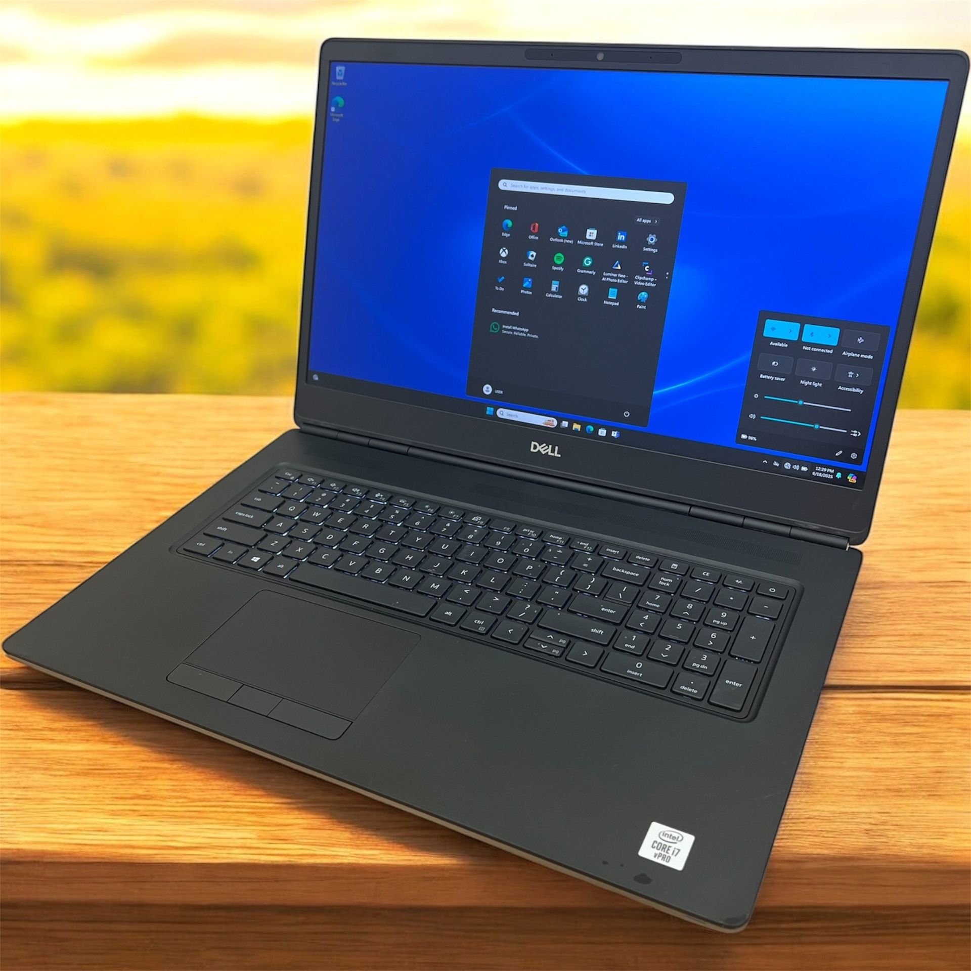 Dell i7 10th Gen 6 Cores vPro 17.3โ Full HD laptop workstation / Windows 11 Pro / Camera / SSD 512GB / RAM 32GB / NVIDIA / Bluetooth / Charger / Backl