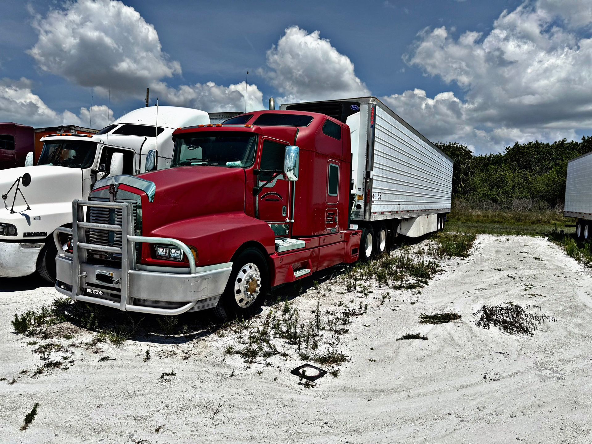 2006 Kenworth T600 & 2015 Carrier 3000R Reefer
