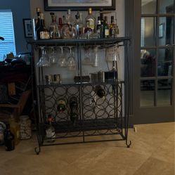 Bar Stand