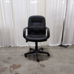 Black Faux Leather Swivel Office Chair with Armrests