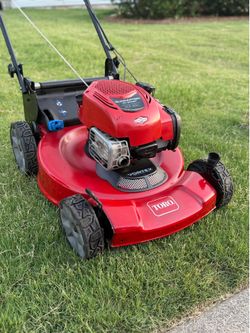 Toro Recycler Personal Pace Lawn Mower