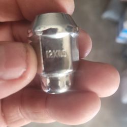 Set Lugs 12 X 1.5
