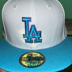 LA DADGERS HAT 