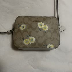 Like new Coach crossbody 