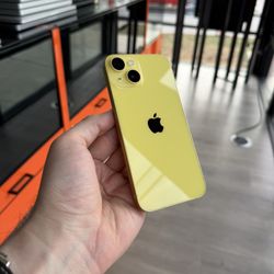 Apple iPhone 14 128GB unlocked to any carrier! 90 day warranty! We offer financing!