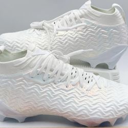 Brand New Under Armour Spotlight Pro Football Cleats White Iridescent Men Size 9.5