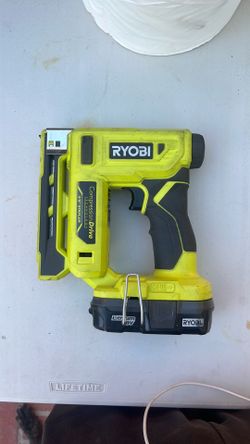 RYOBI ONE+ 18V Compression Drive Cordless 3/8 in. Crown Stapler