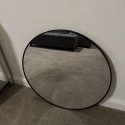 Round Mirror