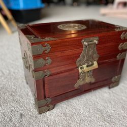 Chinese Wood Red Jewelry Box With Lock/key 