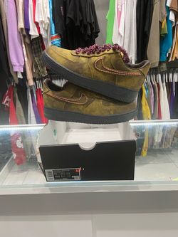 Nike Air Force 1 Boucle Desert Moss Size 11