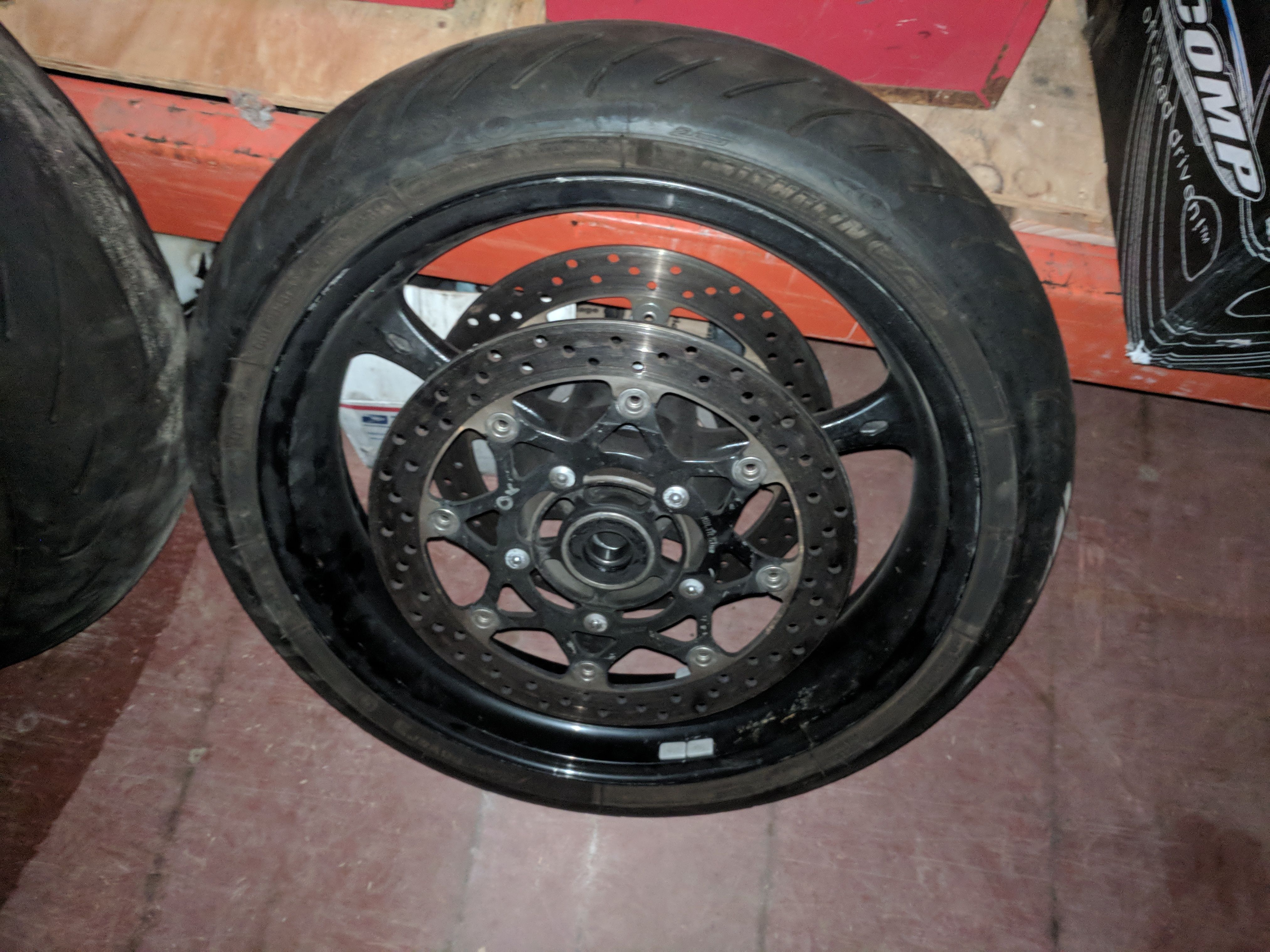 2006 2005 Gsxr 1000 wheels for sale.