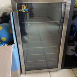 Insignia Mini Fridge 