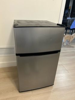 Mini fridge - Nevera pequeña