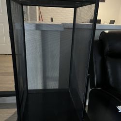 Chameleon Cage 