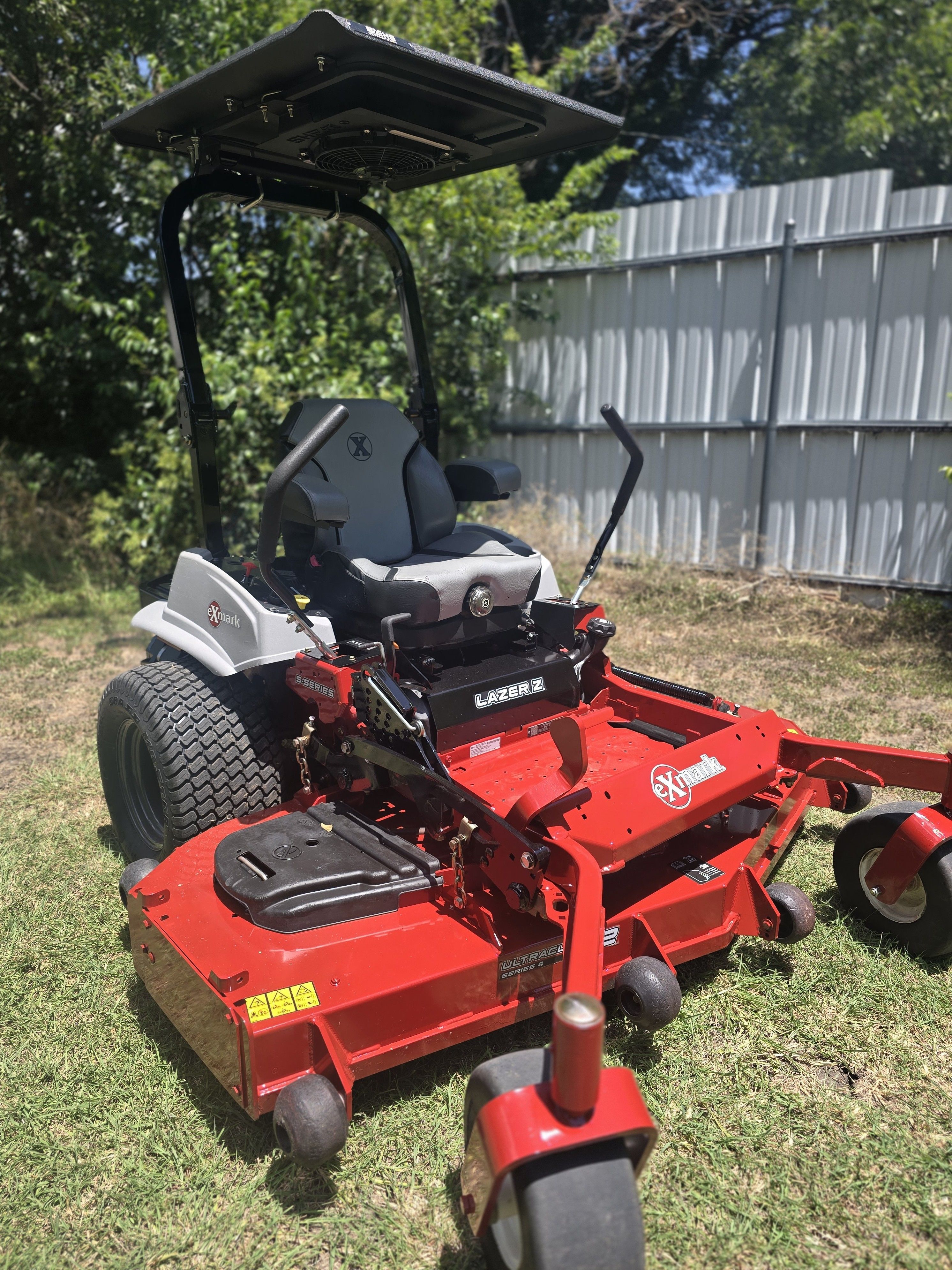 2024 Exmark Lazer Z S Series 72 Zero Turn Mower With Canopy