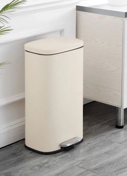 Trash Can 8 Gal