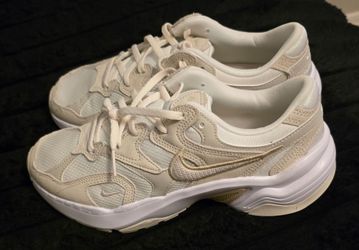 Women's Nike shoes