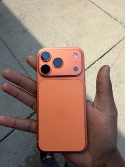IPHONE 17 UNLOCKED