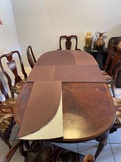 Must Go - Dining Room For 8
