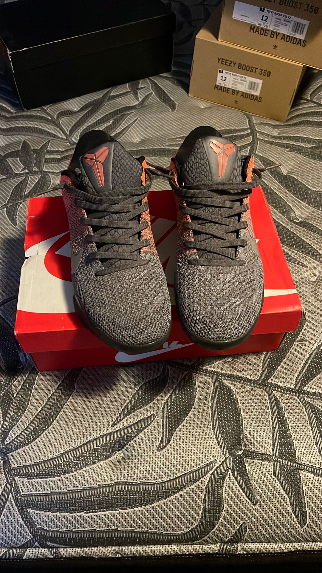 Kobe 11 Easter Size 12