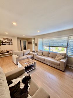 Ashley living room set “Maggie”