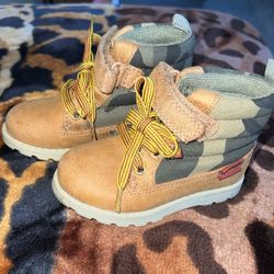 Carters Boots 